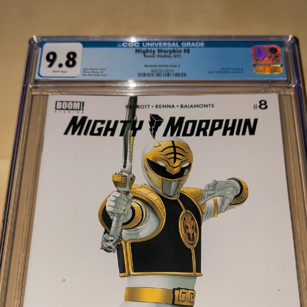 Mighty Morphin Power Rangers #8 Yellow Ranger CGC9.8 - Picture 2 of 12